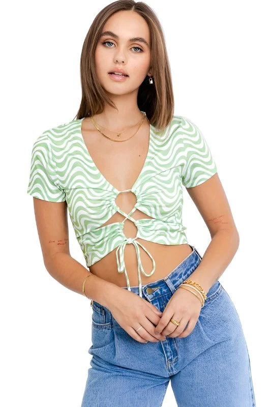 Short Sleeve Front Crisscross Print Knit Top