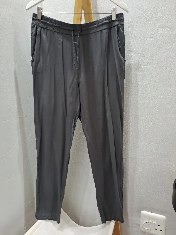 Casual Viscose Jogger (Small)